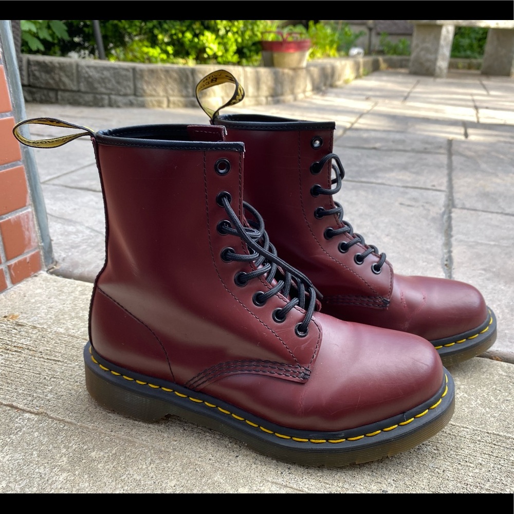 Dr Marten 1460 SMOOTH LEATHER LACE UP BOOTS size 8